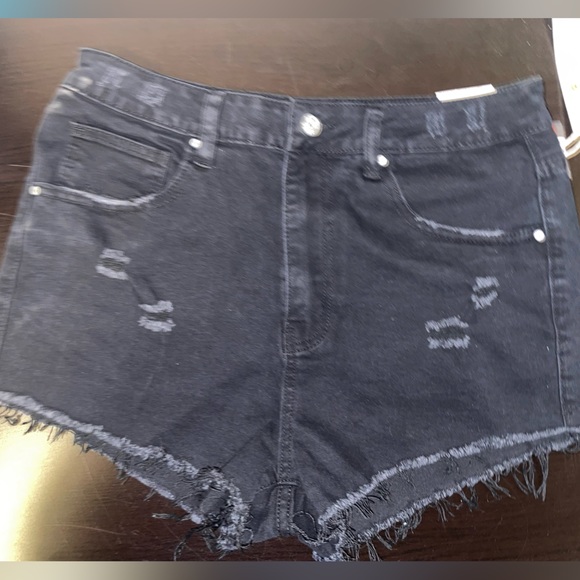 Black Fringe Shorts - Size 8 - Picture 3 of 4